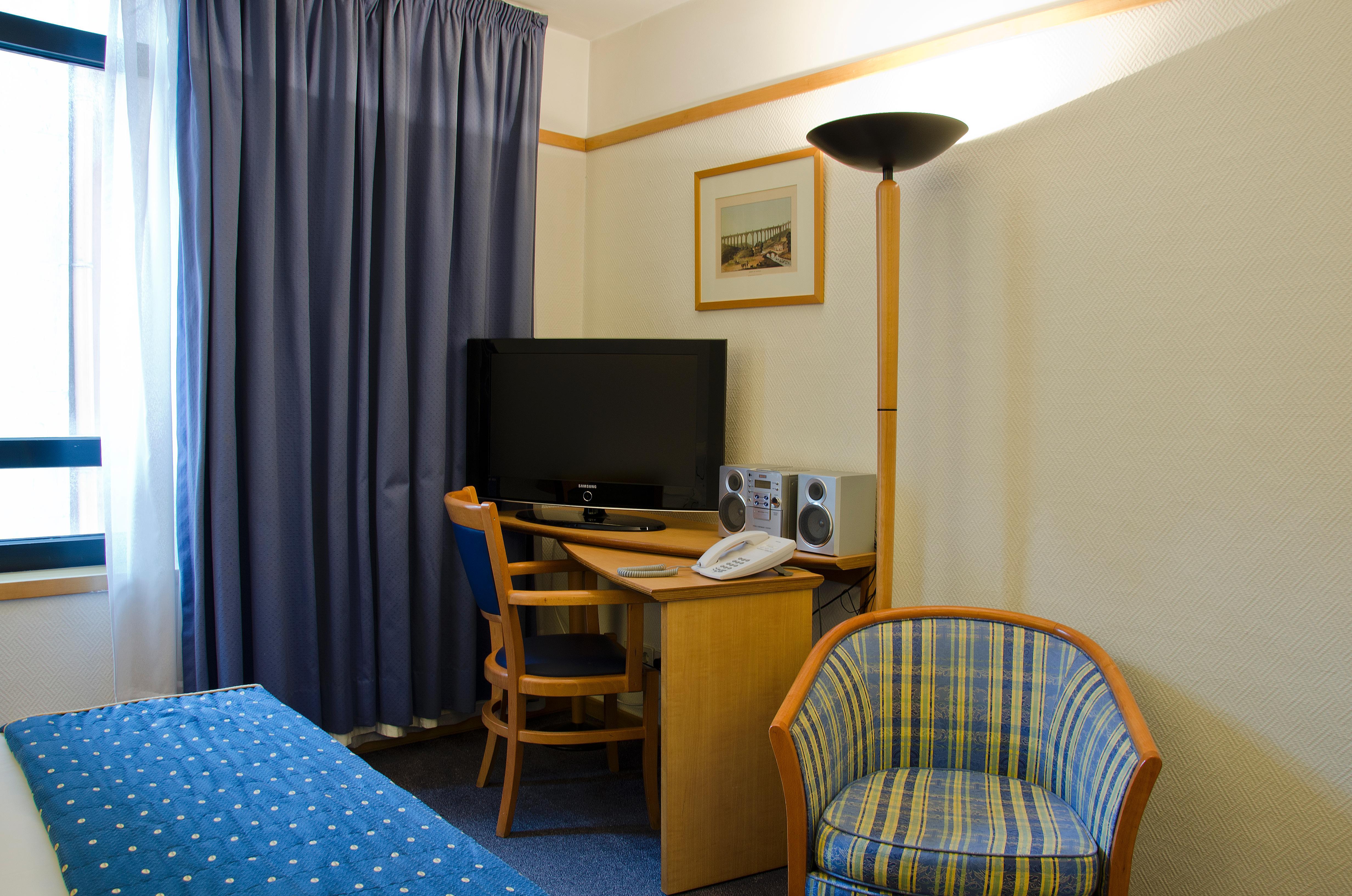 Aparthotel Vip Executive Eden 4*