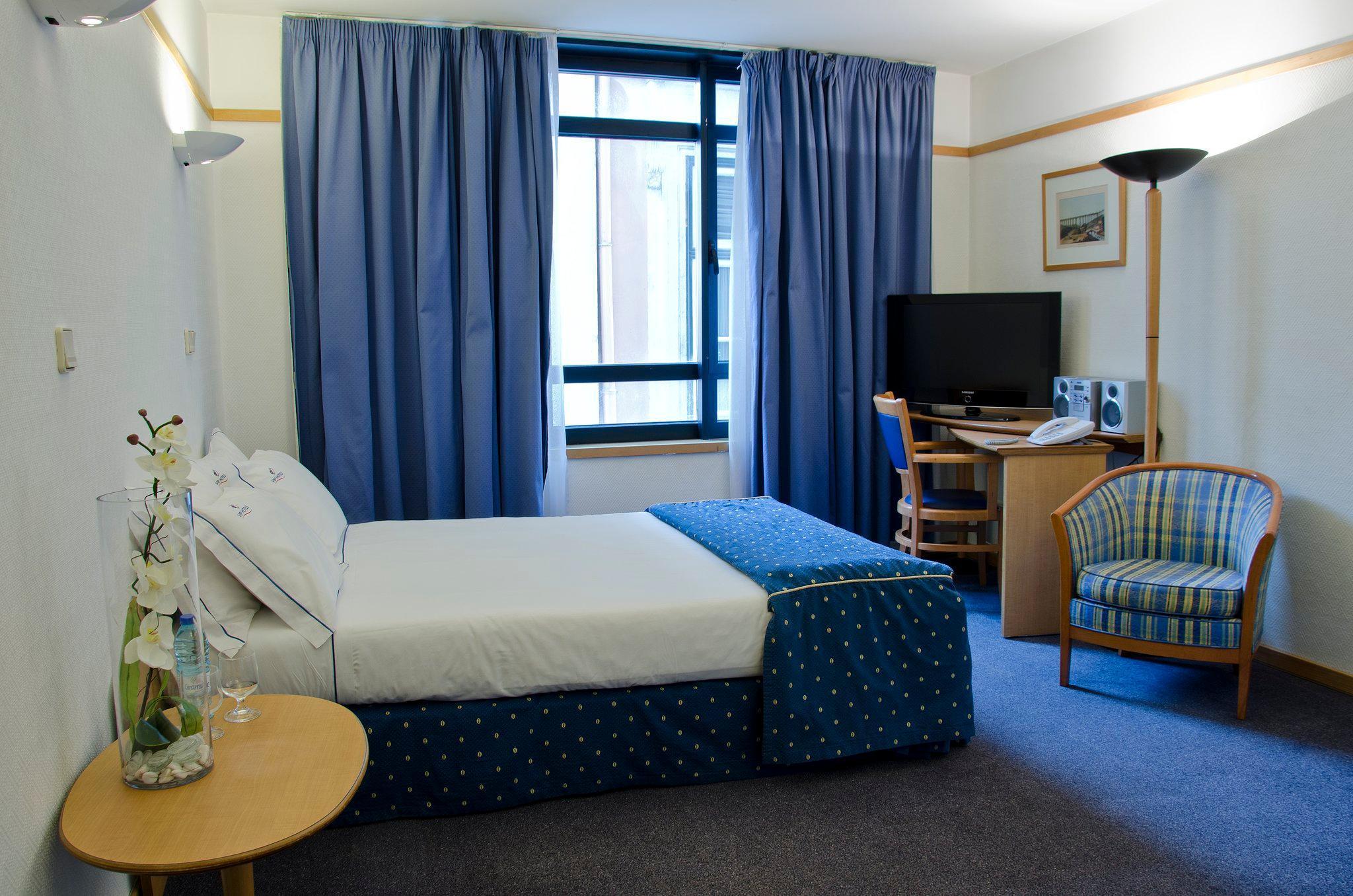Vip Executive Eden Aparthotel 4*